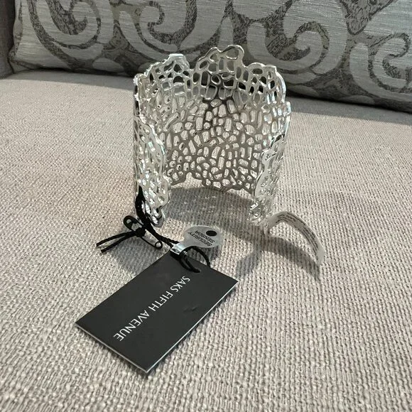 SAKS Silver Cuff Bracelet & Earrings - Picture 3 of 4